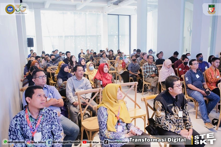 Guru-Guru Surabaya dan Sekitarnya Bergairah Ikuti Kegiatan Transformasi Digital untuk Peningkatan Pembelajaran