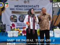 Santri SMP Bilingual Terpadu 2 Peringati Hari Peduli Sampah Nasional dengan Aksi Nyata