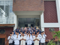Jalin Silaturahmi, Dewan Asatidz SMP Bilingual Terpadu 2 Kunjungi Pesantren Wisata Amlam di Wonosalam
