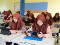 Santri Kelas 9 Lakukan Uji Coba TKA