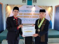 Abadikan Jejak Literasi, Angkatan Incredior Generation Persembahkan Buku dan Podium untuk Sekolah Abadikan Jejak Literasi, Angkatan Incredior Generation Persembahkan Buku dan Podium untuk Sekolah